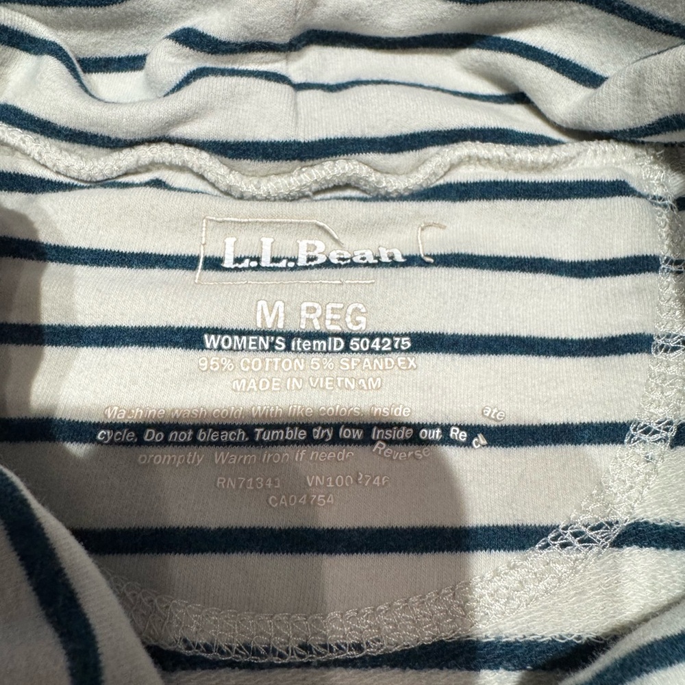 L.L. Bean Navy and White Striped Sweater - Picture 3 of 4